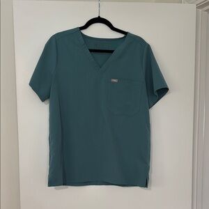 FIGS Women’s Hydrogreen Catarina One Pocket Scrub Top